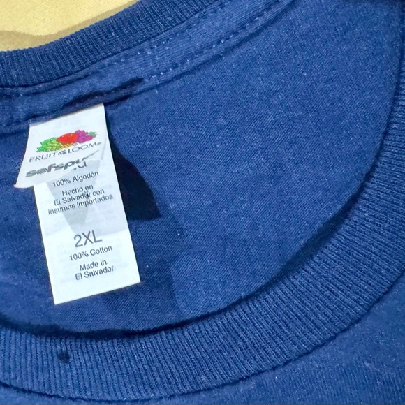 Men’s XXL blue short sleeve t-shirt with gold Memorial Auditorium “The Aud” logo - Picture 4 of 6